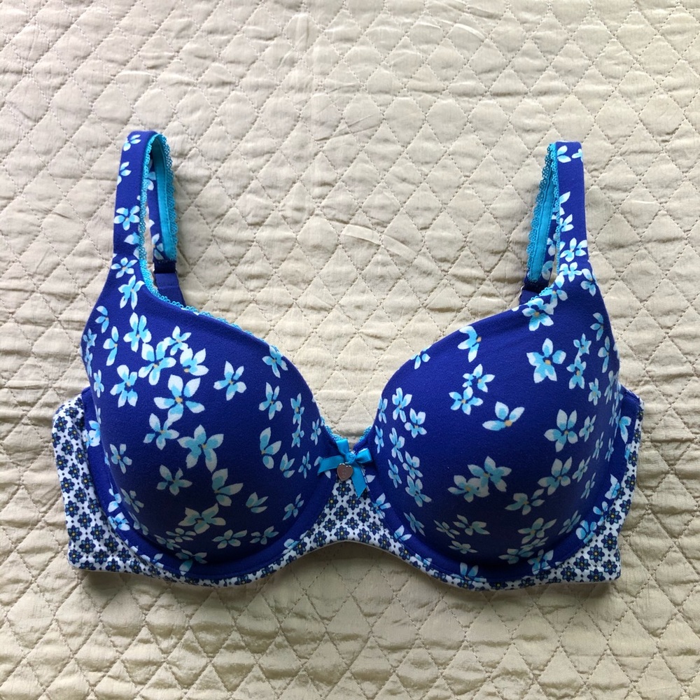 Victoria's Secret - Body by Victoria Demi Bra